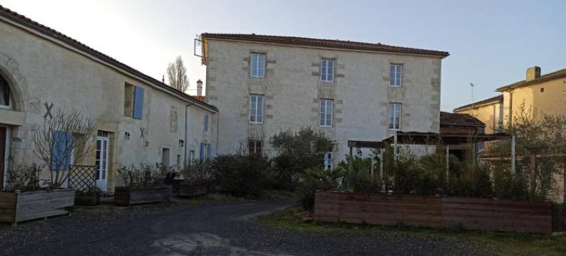 克洛斯热莫扎克旅馆酒店(Chambres d'hôtes -- le Clos de Gémozac)图片