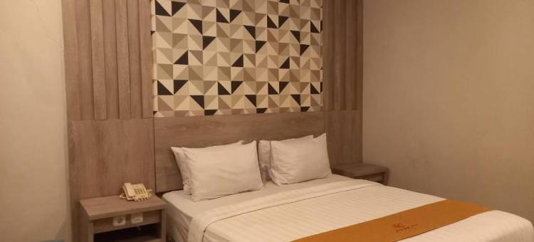 乌尔班维尤酒店-德迪加亚布勒贝斯(Urbanview Hotel Dedy Jaya Brebes)图片