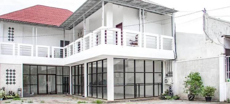 萨马尔乌鲁伊斯兰教友好旅馆-RedDoorz靠近吉打邦(Samar Wulu Guest House Syariah Mitra RedDoorz Near Ketapang)图片