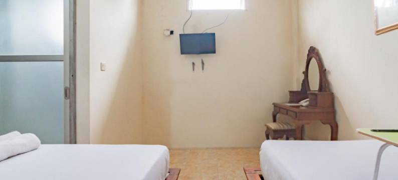 Urbanview Hotel Mon Bel Cibodas by RedDoorz图片