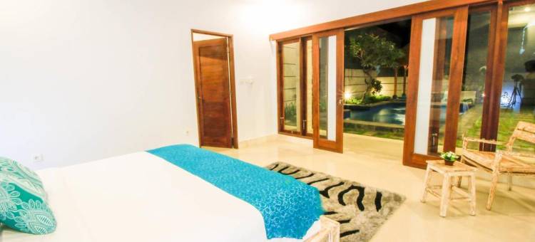阿拉姆比鲁别墅(Villa Alam Biru)图片