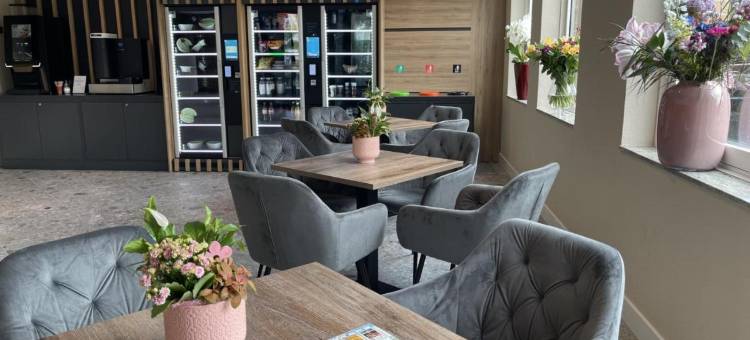 "OZO宾馆安塔雷斯机场"(OZO Hotels Antares Airport)图片