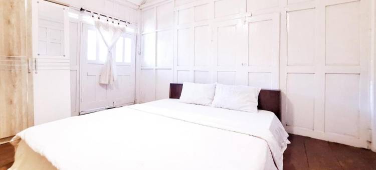 朋多克道恩D马丁米特拉红门酒店-靠近UMY(Pondok Daun D Martin Mitra RedDoorz Near Umy)图片