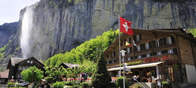 劳特布龙嫩旭森酒店(Hotel Schützen Lauterbrunnen)图片