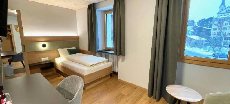 Boutique Und Bier Hotel des Alpes图片