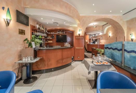 Hotel Italia Hotel Overview