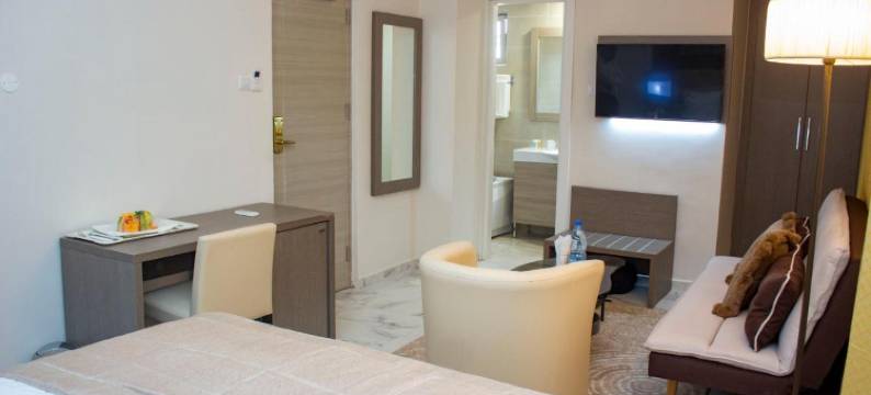 梅里纳酒店(Merina Hotel)图片