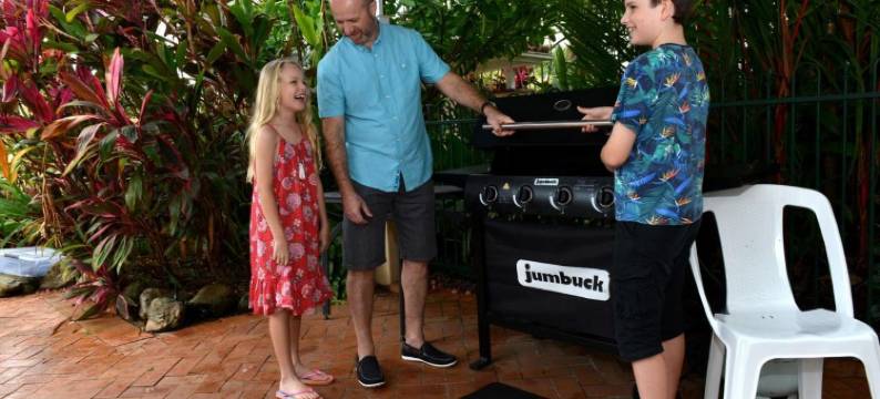 滨水露台公寓(Waterfront Terraces)图片