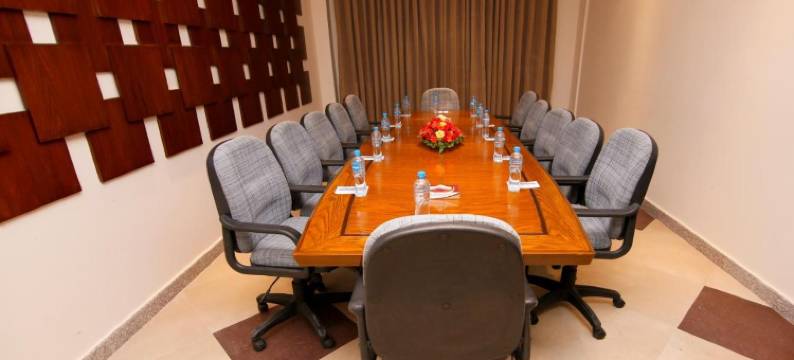 一号酒店-Rahim Yar Khan Club Road店(Hotel One Rahim Yar Khan Club Road)图片