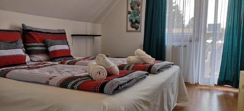 帕顿保龄球酒店(Parton Hotel & Bowling)图片