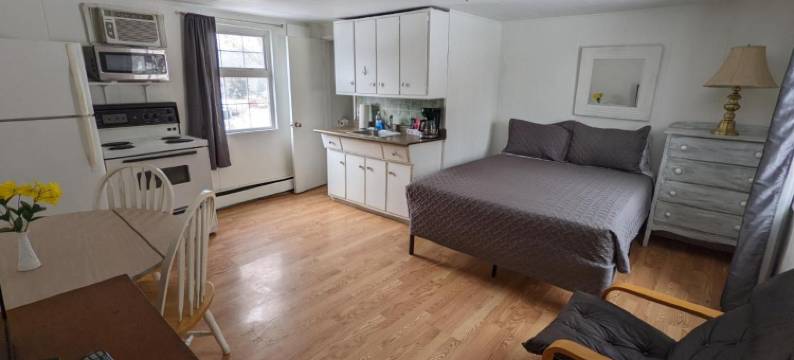 迪尔维尤小屋旅馆(Deerview Lodge & Cabins - Princeton BC)图片