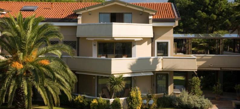 泰尔梅德拉维西利亚昂都纳别墅酒店(Hotel Villa Undulna - Terme della Versilia)图片