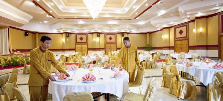 不拉士打宜西巴雅克国际酒店(Hotel Sibayak Internasional)图片