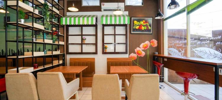 Kupang Gunung Homestay Syariah Near Islamic Center Surabaya Mitra RedDoorz图片