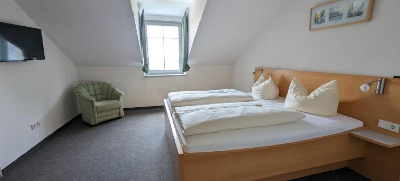 拉伦森兰德酒店(Landhotel Larenzen)图片