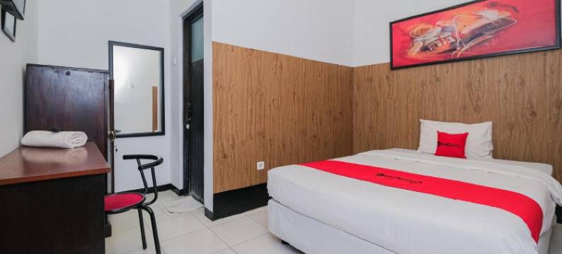 OYO Life 3387 那库拉伊斯兰民宿(RedDoorz Syariah Near Rsud Tuban)图片