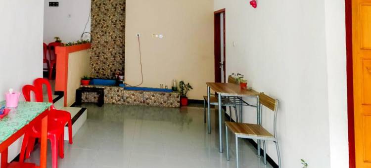 红多兹酒店-波索马卡里奥斯酒店(RedDoorz @ Makarios Hotel Poso)图片