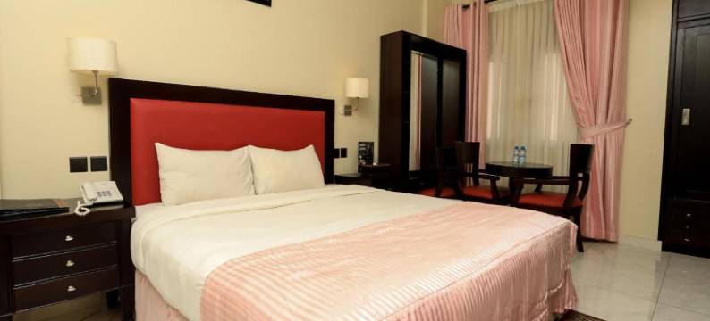 瑞玛斯酒店套房(Remas Hotel Suites - Al Khoudh, Seeb, Muscat)图片