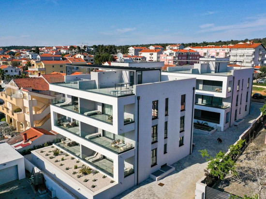 阿德里亚概念精品公寓