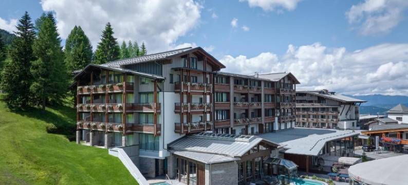 克恩顿胡芬尼亚酒店与水疗中心(Hotel Wulfenia 4S - Adults Only)图片