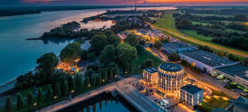 HotelHafen威德尔酒店(HotelHafenWedel)图片