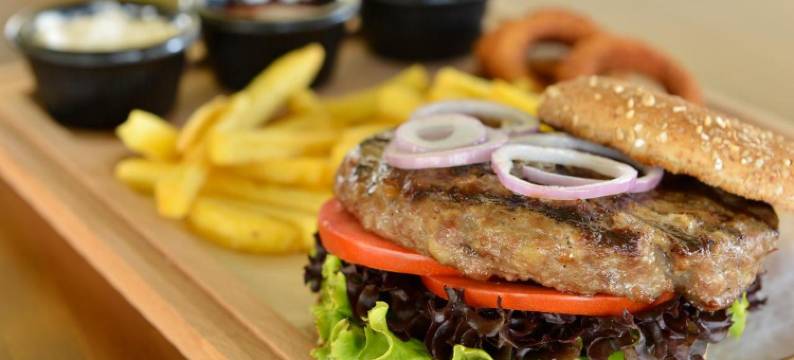 皇家比尔吉克酒店(Royal Bilgic Hotel)图片