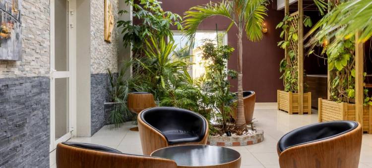 贝斯特韦斯特波城莱斯卡尔机场酒店& SPA(Best Western Hotel  Spa Pau Lescar Aeroport)图片