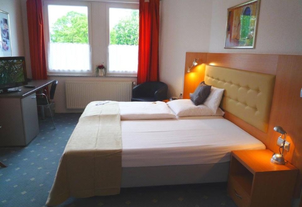 Hotel Abalone Over view