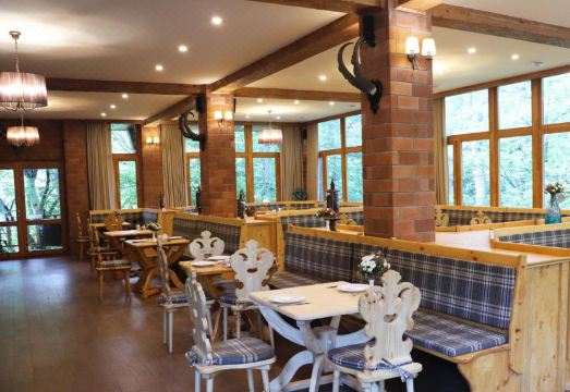 Splendor Resort and Restaurant Hotel Overview