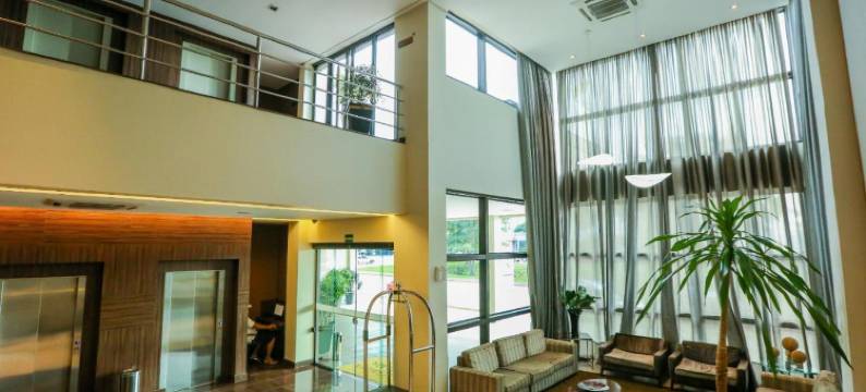 金座大酒店(Golden Plaza Hotel)图片