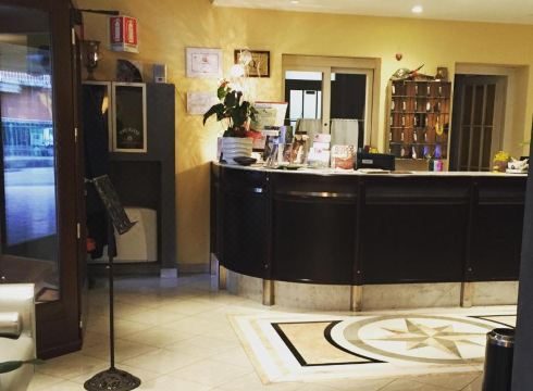 Hotel Villa CinziaHotel Overview