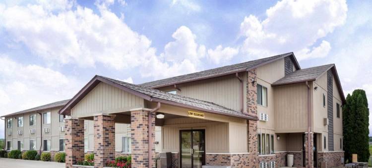 阿纳莫萨IA速8酒店(Super 8 by Wyndham Anamosa IA)图片