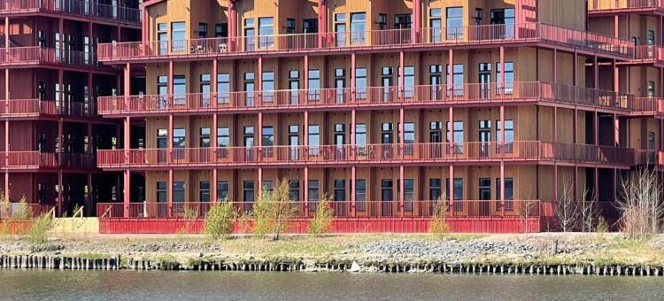 滨水小屋(Waterfront Cabins)图片