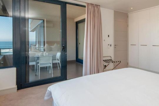 Harbour House Hotel - le Paradis Apartments Hotel Overview