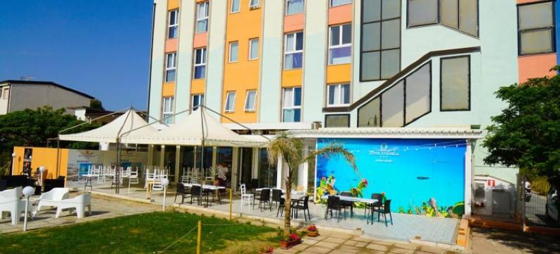 里瓦贝拉酒店(Hotel Rivabella)图片