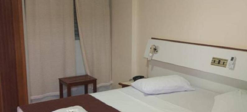 乌卢布谱架酒店(Hotel Urubupunga)图片