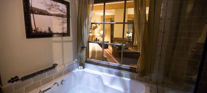 大柏树小屋(Big Cypress Lodge)图片