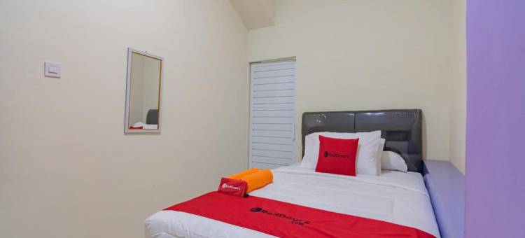 红多兹酒店-近万隆特兰斯公寓3号(RedDoorz Near Trans Studio Bandung 3)图片