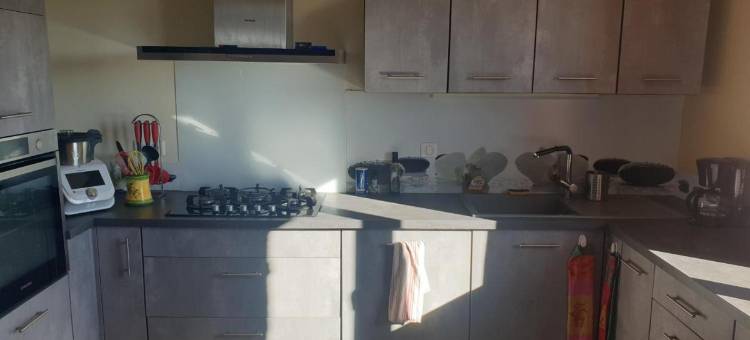 根据要求配备了厨房的房间(Chambre au Calme Avec Cuisine équipée en supplément Sur Demande)图片