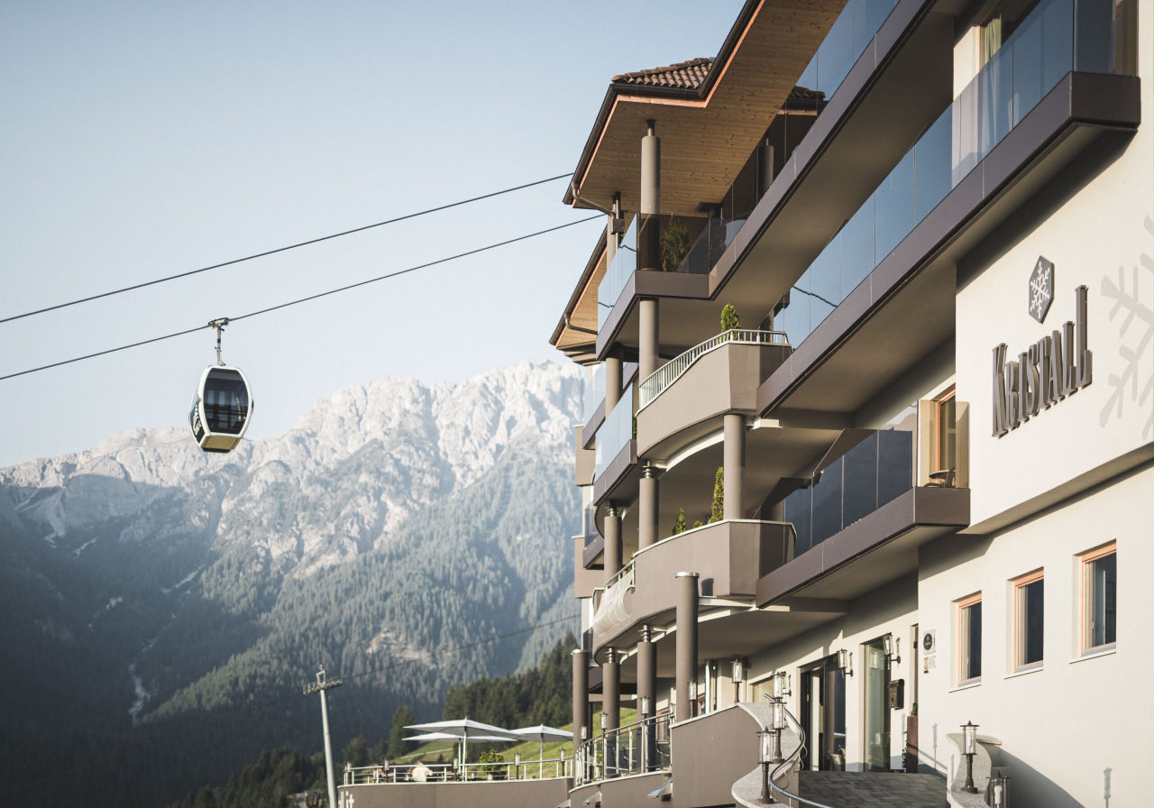 Kronplatz-Resort Hotel KristallOver view