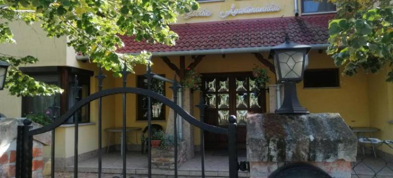 Cserke Apartmanház图片