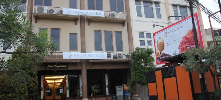 RedDoorz Plus near Soekarno Hatta Airport 2图片