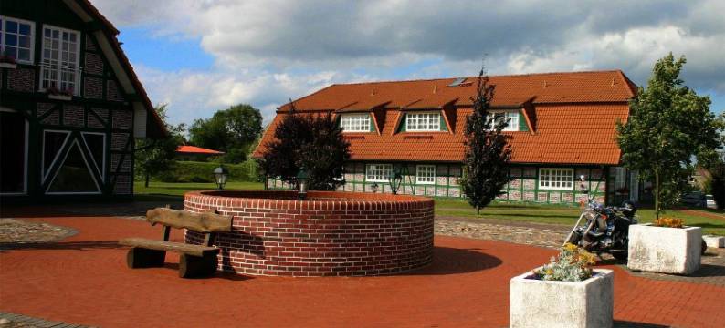 海伦斯廷斯赫劳斯酒店(Schloss Herrenstein)图片