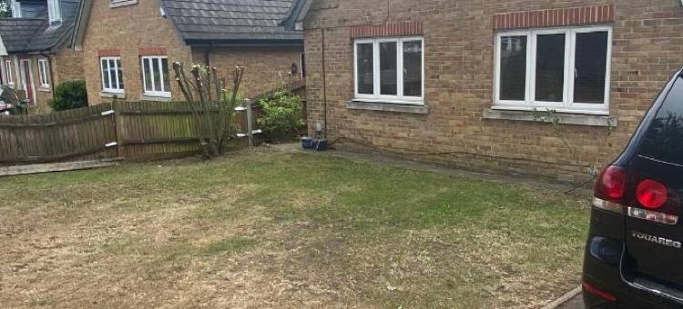 伦敦乌克斯桥美丽的一卧室工作室(1 Bed Studio - Sleeps 2 - Smoking - Parking - Wifi)图片