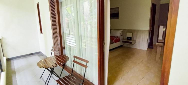 Urbanview near Pasir Angin Hotel图片