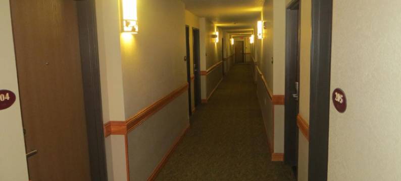 马尼托瓦克美吟温德姆酒店(AmericInn by Wyndham Manitowoc)图片