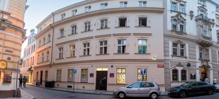 布拉格查理大桥安心居酒店(Safestay Prague Charles Bridge)图片