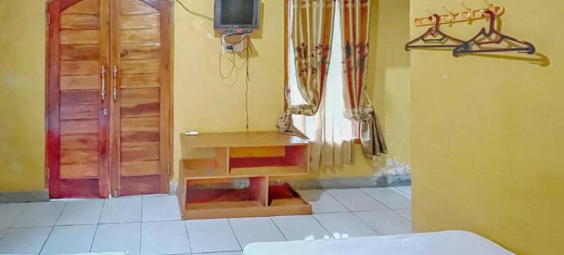 Penginapan Diar Near Pantai Santolo Mitra RedDoorz图片