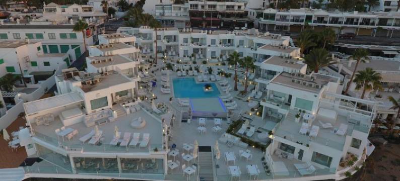 拉尼德豪华酒店 - 限成人(Lani's Suites de Luxe - Adults Only)图片