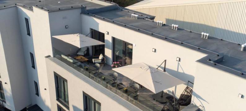 河畔公寓(River Apartments)图片